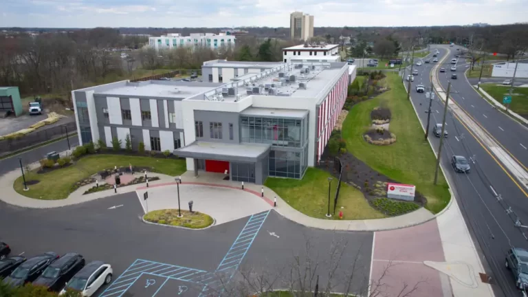 How to Travel from Watertown MA to Pittsfield MA: Bus & Train Guide